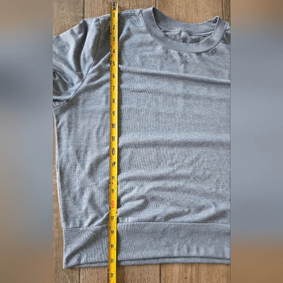 Vuori Smoke Blue Daydream Crew Sweatshirt - Picture 8 of 8